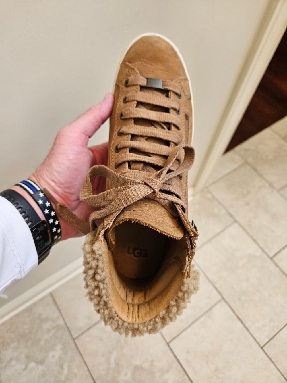 UGG Women's Olive Shearling-Lined Nubuck Leather Sneaker Boot, Tan, Sz 10 - Picture 11 of 16